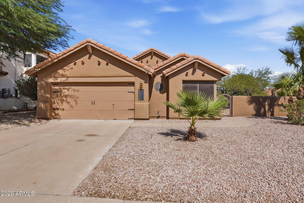 3538 E South Fork Drive, Phoenix, AZ 85044 — exterior