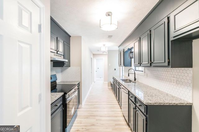 819 Old Macon Road, Dublin, GA 31021