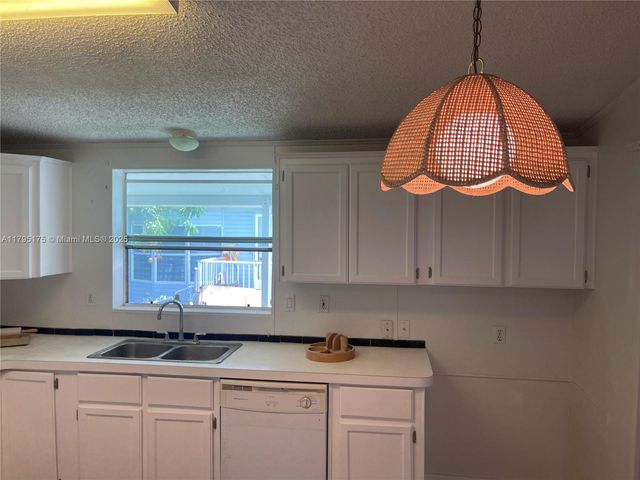 19800 SW 180th Ave unit 51, Miami, FL 33187