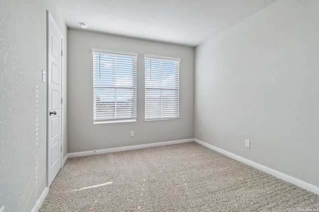 3842 Abbott Pass Unit 102, St.hedwig, TX 78152