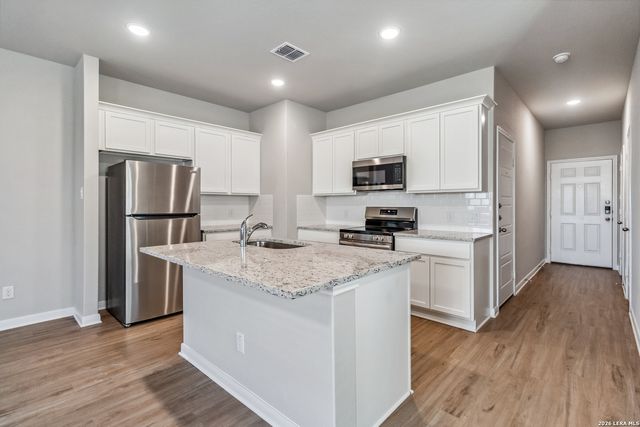 3842 Abbott Pass Unit 102, St.hedwig, TX 78152