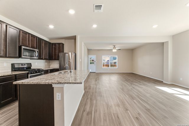 513 Chelson Hunt, Cibolo, TX 78108