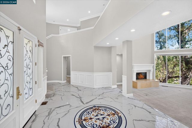 73 Blackhawk Club Ct, Danville, CA 94506