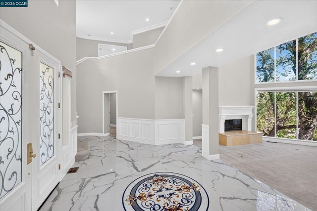 73 Blackhawk Club Ct, Danville, CA 94506