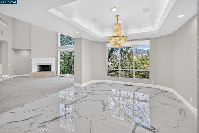 73 Blackhawk Club Ct, Danville, CA 94506
