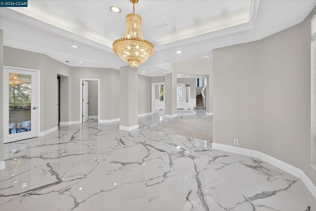 73 Blackhawk Club Ct, Danville, CA 94506