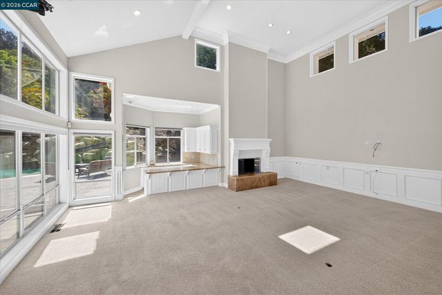 73 Blackhawk Club Ct, Danville, CA 94506