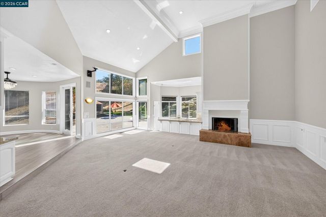 73 Blackhawk Club Ct, Danville, CA 94506