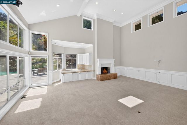 73 Blackhawk Club Ct, Danville, CA 94506