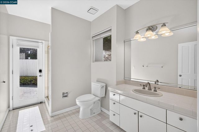 73 Blackhawk Club Ct, Danville, CA 94506