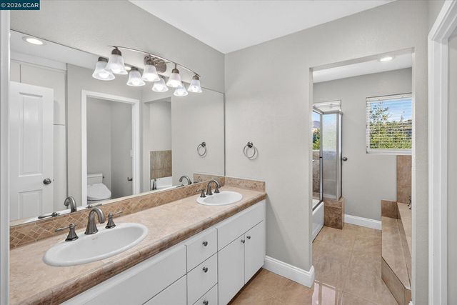 73 Blackhawk Club Ct, Danville, CA 94506