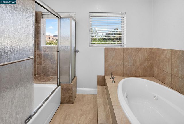 73 Blackhawk Club Ct, Danville, CA 94506