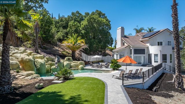 73 Blackhawk Club Ct, Danville, CA 94506