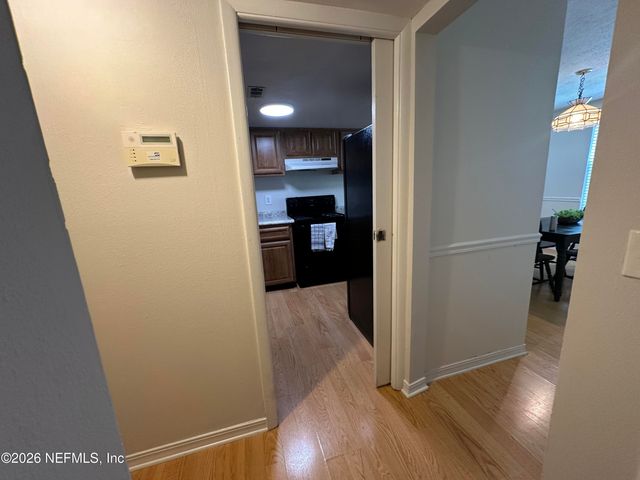 4310 PLAZA GATE Lane S 202, Jacksonville, FL 32217