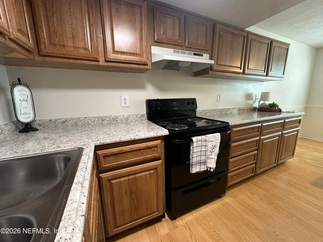 4310 PLAZA GATE Lane S 202, Jacksonville, FL 32217