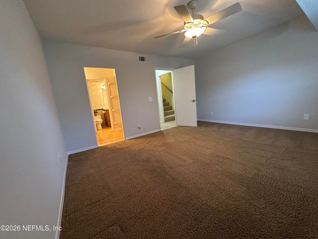 4310 PLAZA GATE Lane S 202, Jacksonville, FL 32217