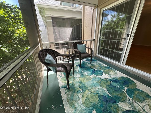 4310 PLAZA GATE Lane S 202, Jacksonville, FL 32217