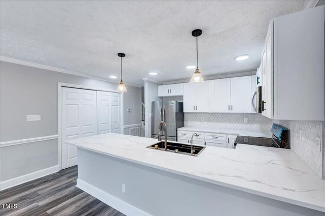 429 Lands End Road, Fayetteville, NC 28314