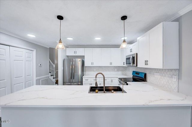 429 Lands End Road, Fayetteville, NC 28314