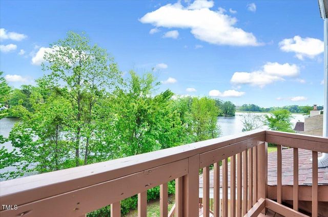 429 Lands End Road, Fayetteville, NC 28314