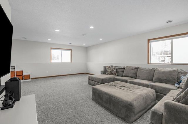 1036 Emerald Street NE, Hanover, MN 55341