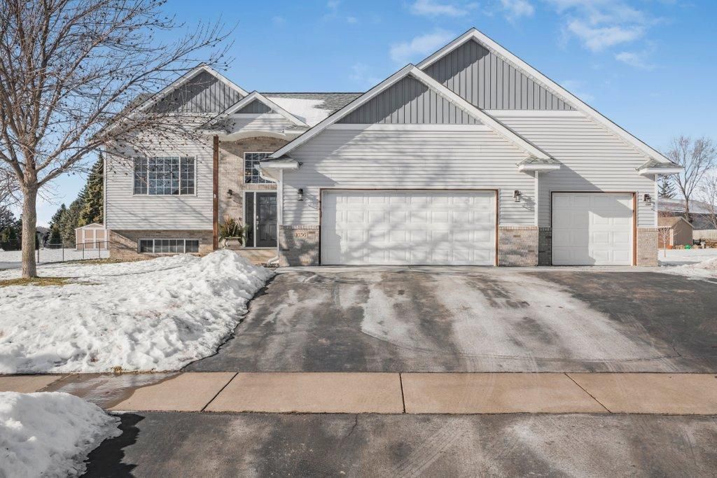 1036 Emerald Street NE, Hanover, MN 55341