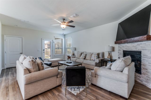 8715 Royal Star Road, Rowlett, TX 75089