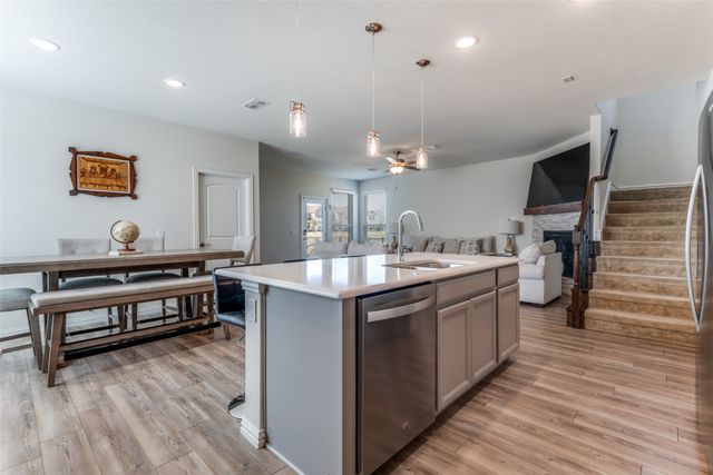 8715 Royal Star Road, Rowlett, TX 75089