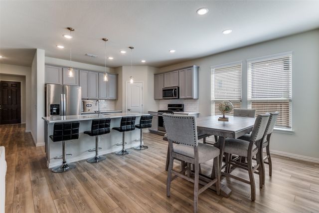 8715 Royal Star Road, Rowlett, TX 75089