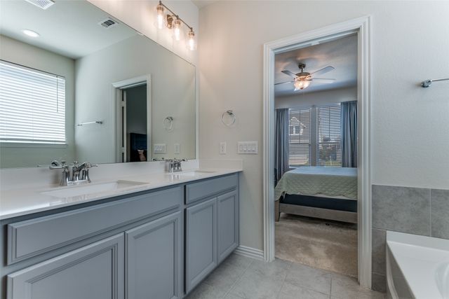 8715 Royal Star Road, Rowlett, TX 75089