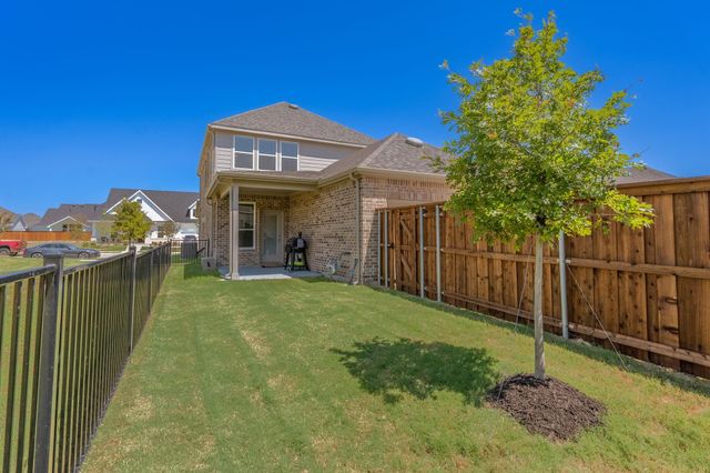 8715 Royal Star Road, Rowlett, TX 75089
