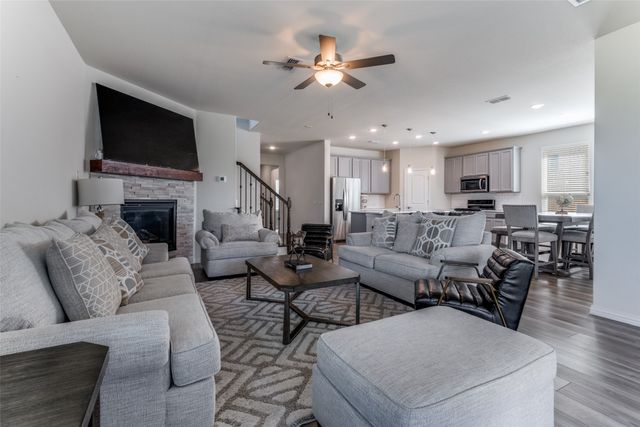 8715 Royal Star Road, Rowlett, TX 75089