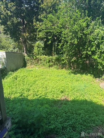661 Catherine Street 1C, Perth Amboy, NJ 08861