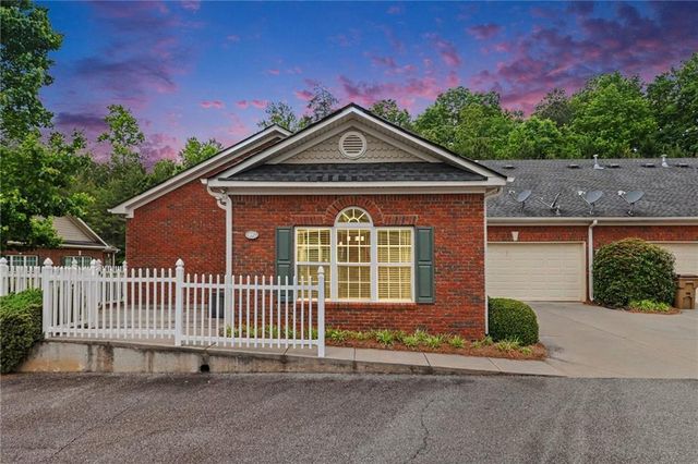497 Sawnee Corners Drive, Cumming, GA 30040