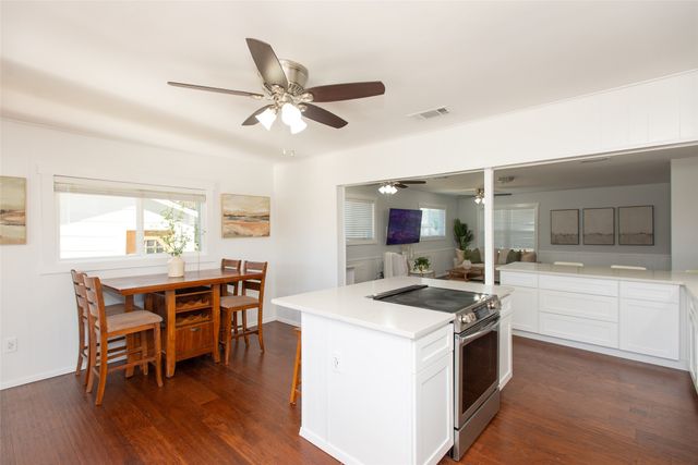 117 Joy Lane, Gun Barrel City, TX 75156