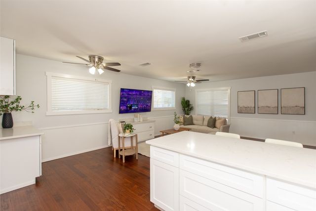 117 Joy Lane, Gun Barrel City, TX 75156