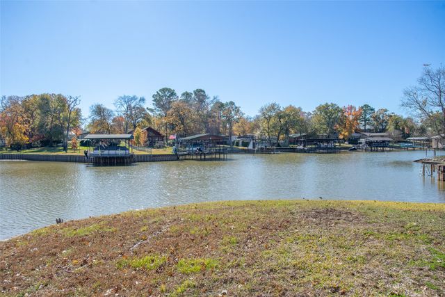 117 Joy Lane, Gun Barrel City, TX 75156