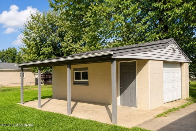 5337 Logwood Ave, Louisville, KY 40272