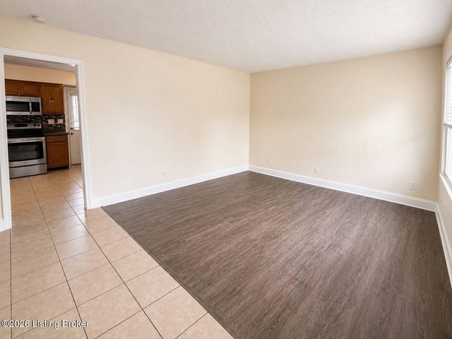 5337 Logwood Ave, Louisville, KY 40272