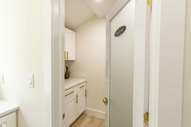 300 Hermitage Road, Greenville, SC 29615
