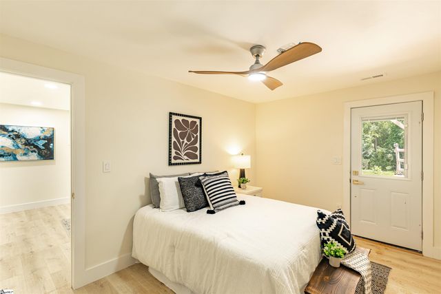 300 Hermitage Road, Greenville, SC 29615