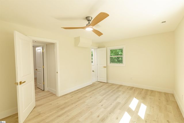300 Hermitage Road, Greenville, SC 29615