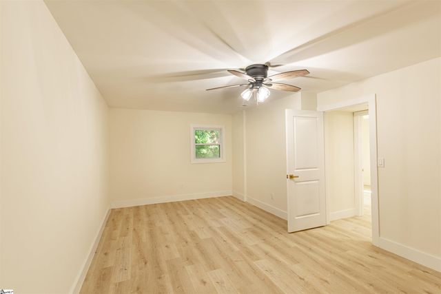 300 Hermitage Road, Greenville, SC 29615