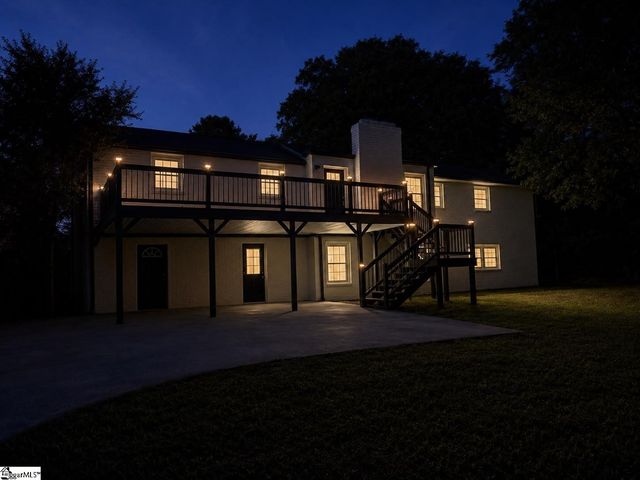300 Hermitage Road, Greenville, SC 29615
