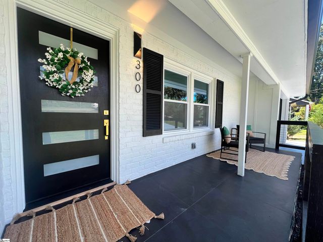 300 Hermitage Road, Greenville, SC 29615