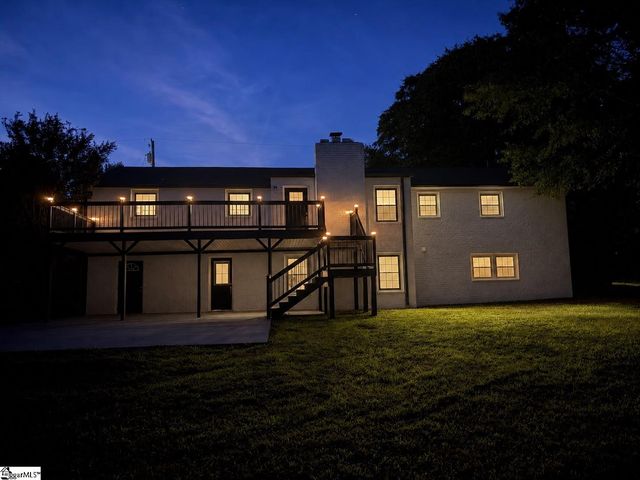 300 Hermitage Road, Greenville, SC 29615