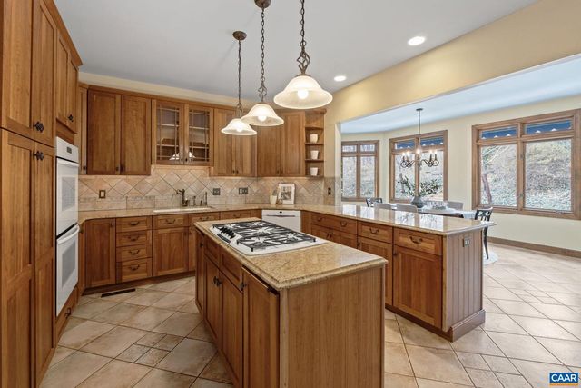 3104 EDGEWATER DR, Charlottesville, VA 22911