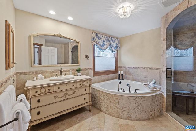 3104 EDGEWATER DR, Charlottesville, VA 22911