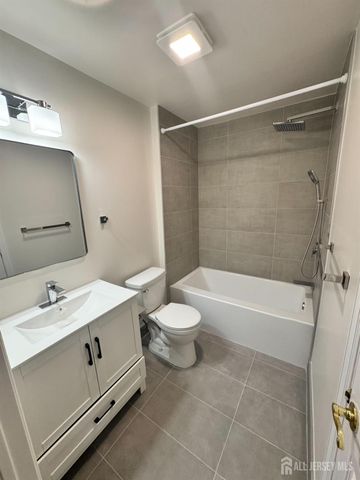 3 Wycombe Place, Franklin Twsp, NJ 08873