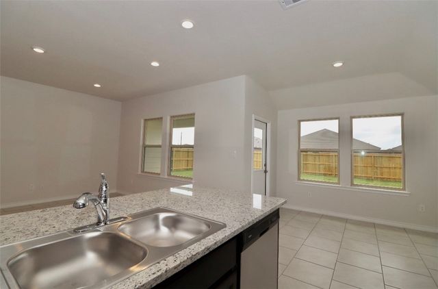 3937 Jayden Dr, Corpus Christi, TX 78410